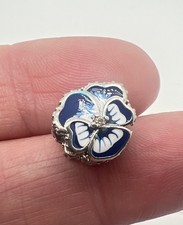 Charm fiore blu per bracciale