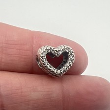 Ciondolo cuore serpente per