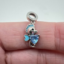 Carino ciondolo cuore blu